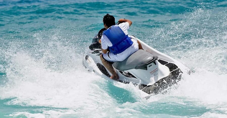 St. Julian's: Jet Ski Rental in St. George's Bay - What happens before you reach the water