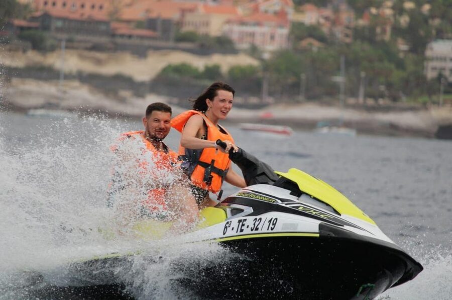 Tenerife: Jet Ski Guided Tour Discovery the Coastline - Meeting the guide at Dock 9