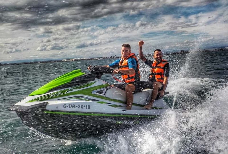 Valencia: Pobla de Farnals Jet Ski Rental, Photos, and Beach - The swimming stop and open-water feel