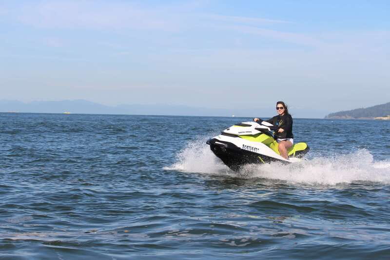 Vancouver: Ocean Jetski Morning Tour - Arriving at Granville Island Before the Rush